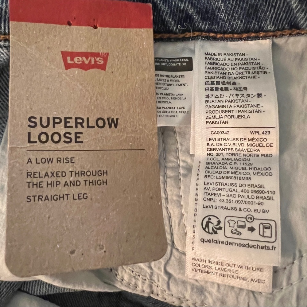 Levi’s Women’s Superlow Loose Straight Leg Double-Button Relaxed Fit Jeans - Picture 8 of 16